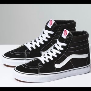 Women’s VANS Sk8-Hi’s 9.5